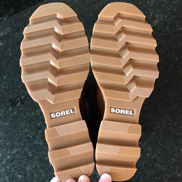 New Sorel Joan of Arctic Wedge III Zip Bootie, Brown Waterproof Leather Boots - Picture 16 of 16